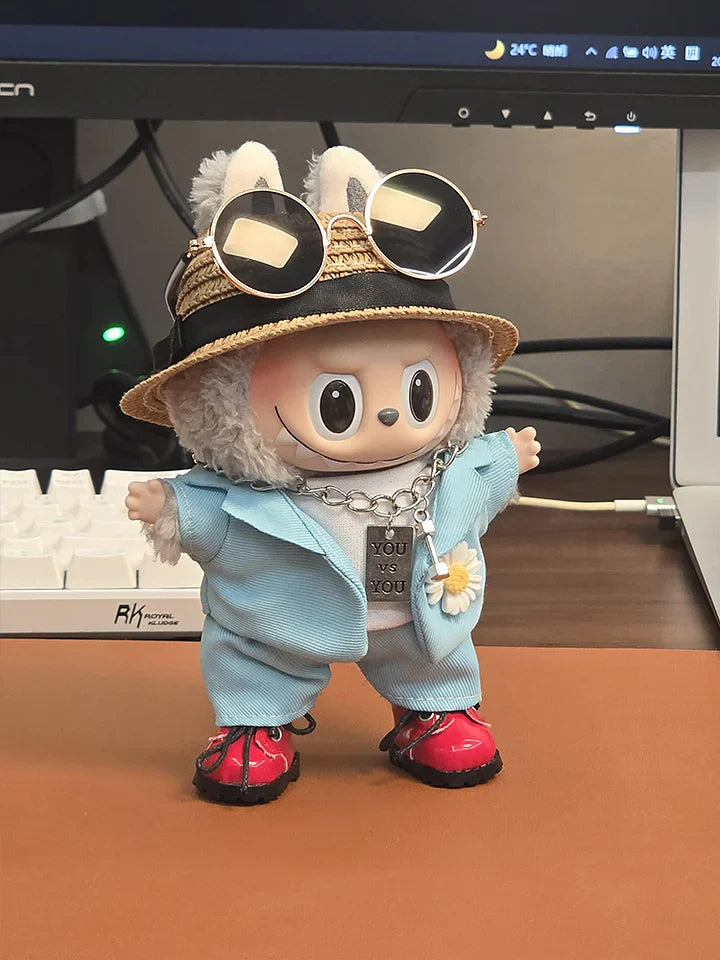 LABUBU Outfit of G-Dragon 2025 concert